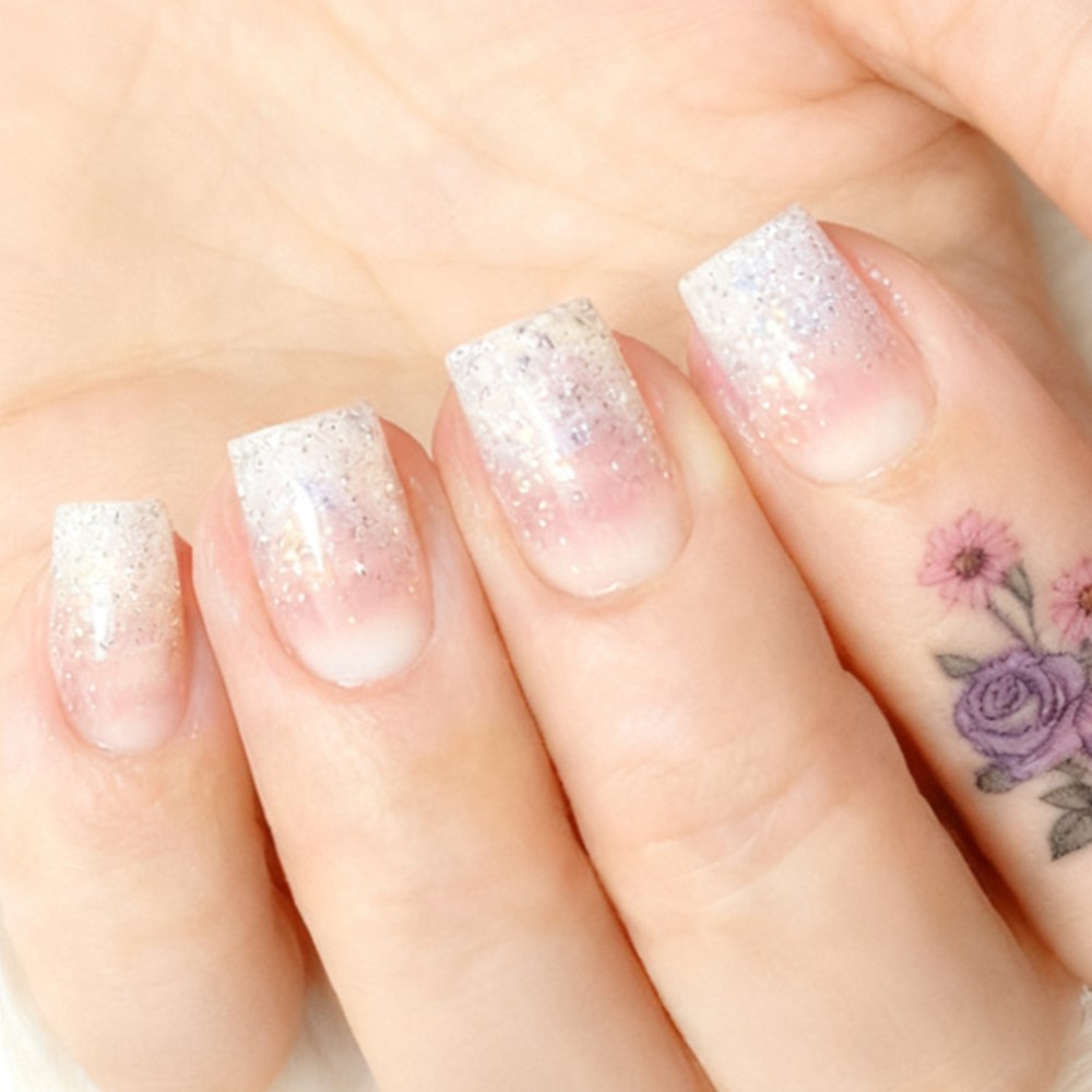 Nail Art Natural Pink - Короткие блестящие накладные ногти с клеевыми